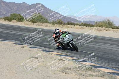 media/Dec-04-2025-Racers Edge (Thu) [[5ebc9f124d]]/3-B Group/7-Session 4 (Turn 10 Inside)/